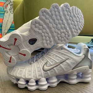 Nike Shox TL Sz.6wms Wht/Silver New without box